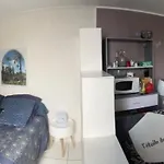 L'etoile De *